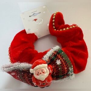 🛍️Any 5 items for $15 🛍️ plaid velvet Santa clause scrunchie